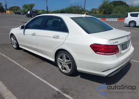 2014 Mercedes-Benz E 350 z USA, uszkodzony, nr VIN WDDHF5KBXEA873064